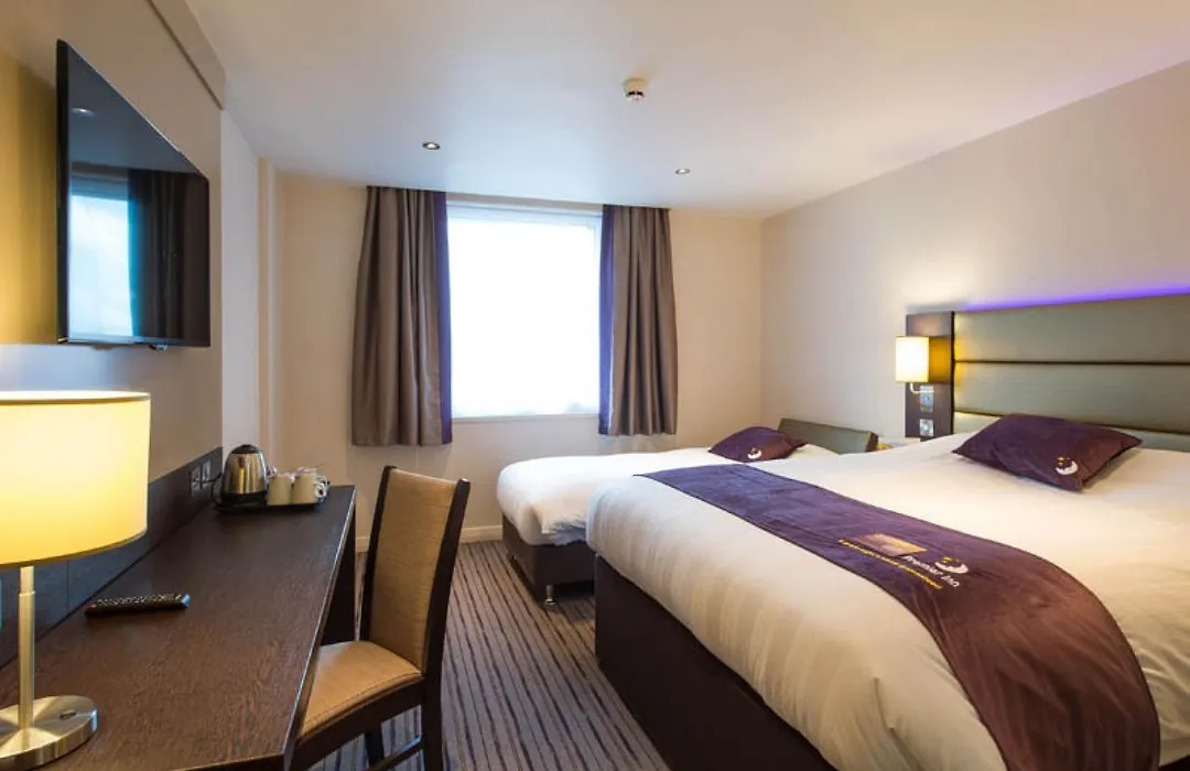 Premier Inn Heathrow Airport Terminal 4-1