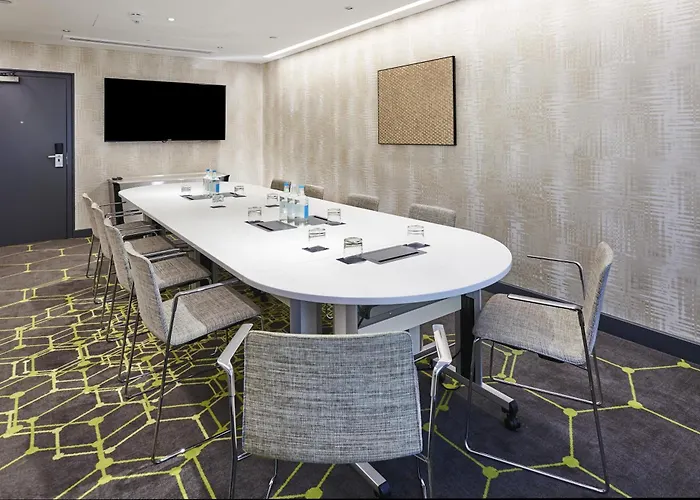 Hilton London Heathrow Airport Hotel